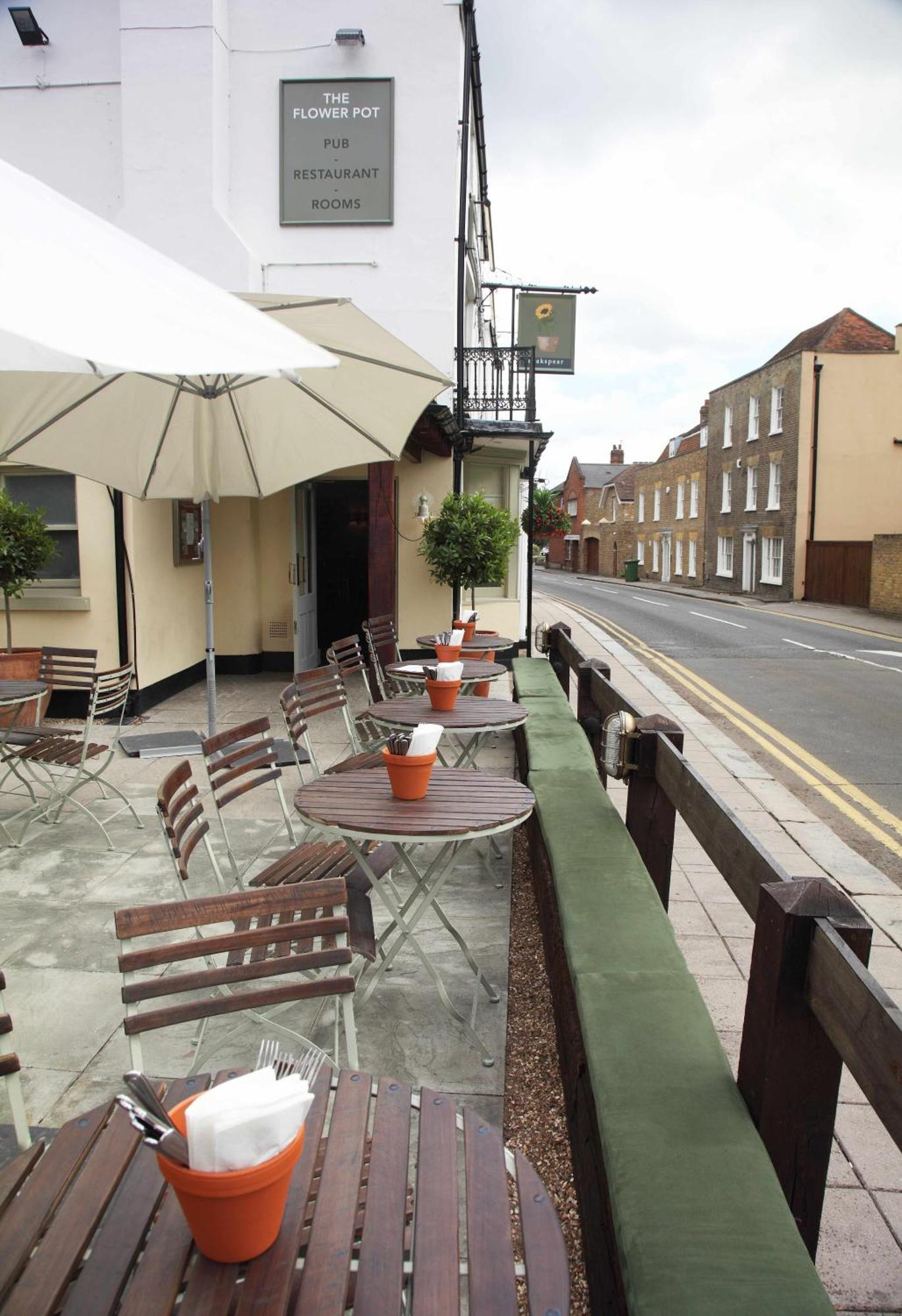 Flower Pot Hotel Sunbury-on-Thames Exterior foto