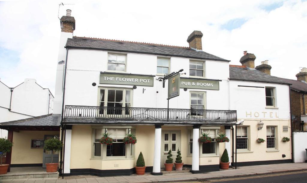 Flower Pot Hotel Sunbury-on-Thames Exterior foto